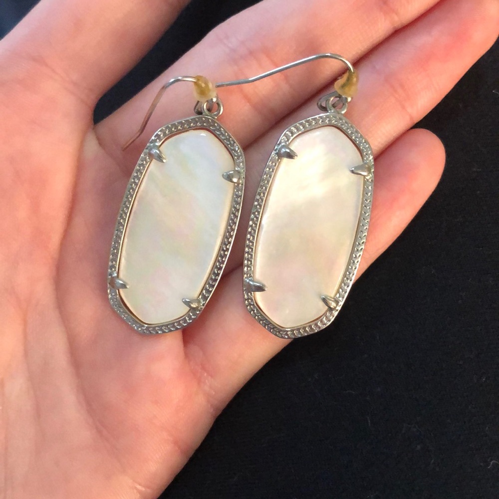Kendra Scott Elle Earrings